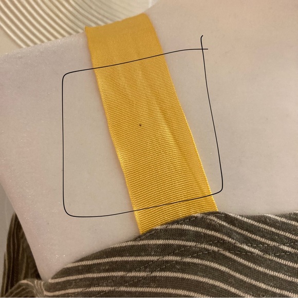 Sundance Off Shoulder Gray and White Stripe Tee Size XS Extra Small 2 - Picture 8 of 9